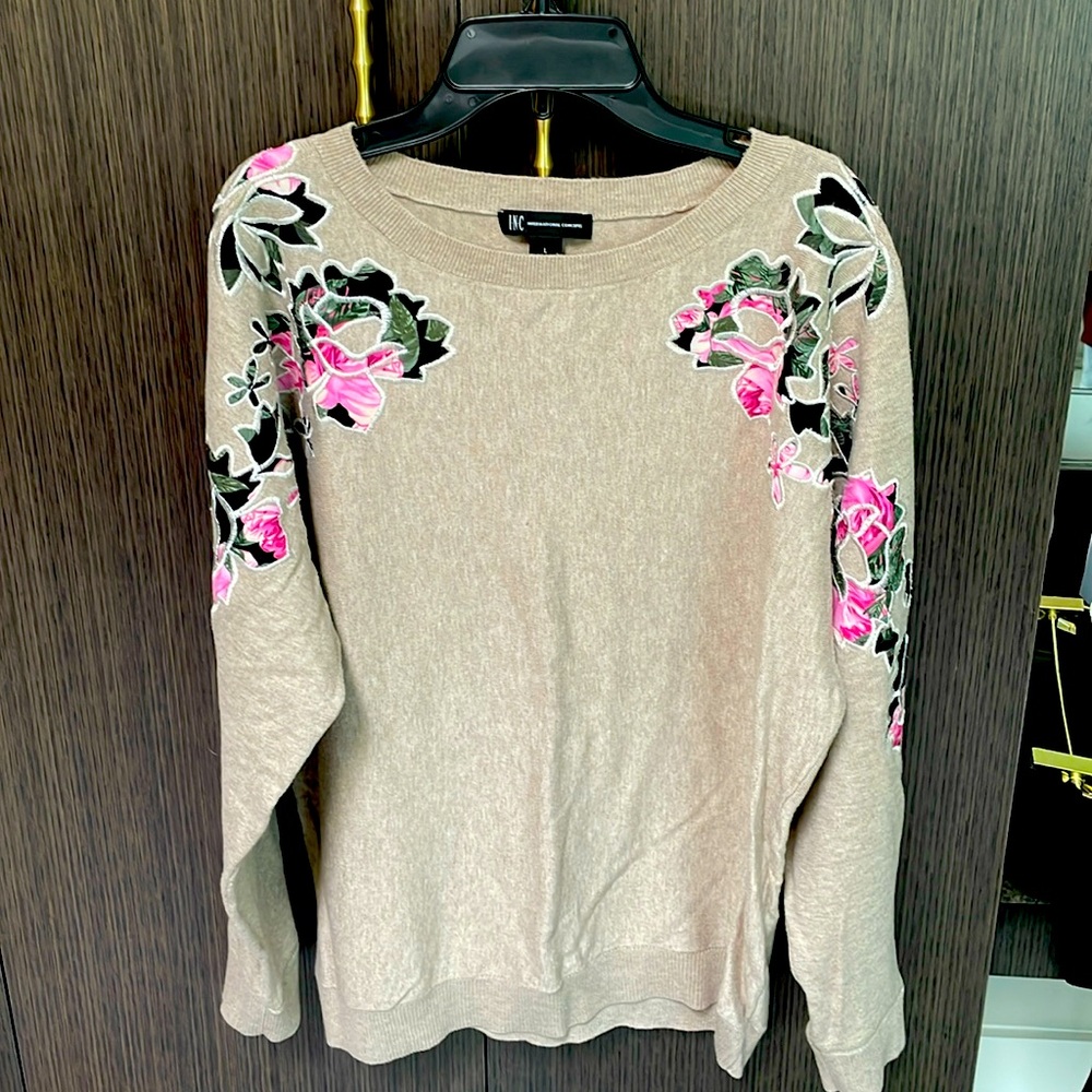 INC International Concepts Womens Dolman Sleeve Flower Applique Sweater